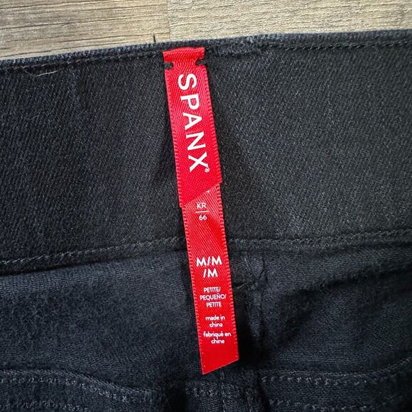 Spanx Pull-on Stretch SpanxShape EveryWear Flare Jeans Medium Petite Black Mid - Picture 5 of 5